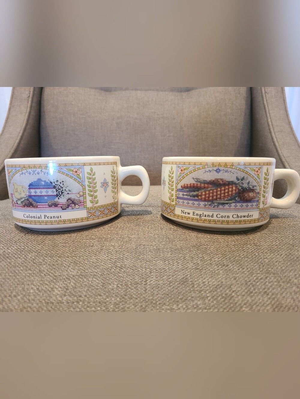 Vinatge Old Farmer's Almanac New England Clam Chowder & Colonial Peanut Mugs
